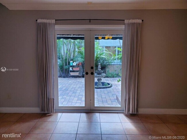 Building Photo - 3 br, 2.5 bath House - 406 Alcazar Ave