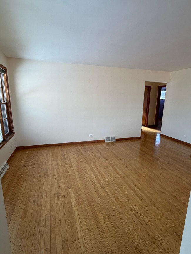 Building Photo - 970 Saylor Ave