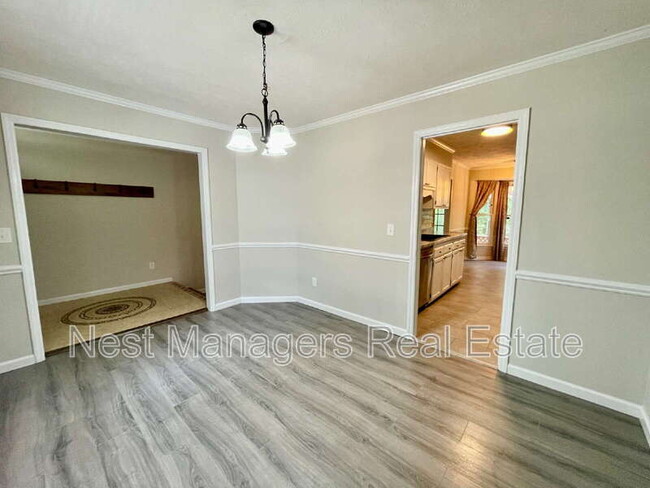 Foto del edificio - 6736 St Julian Way