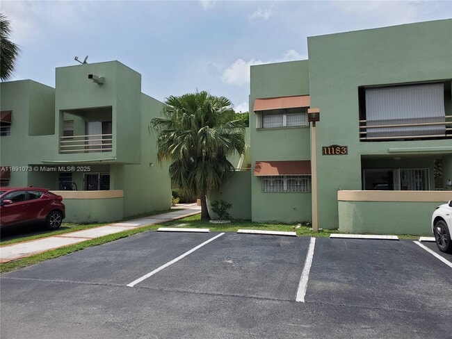 Foto del edificio - 11183 NW 7th St