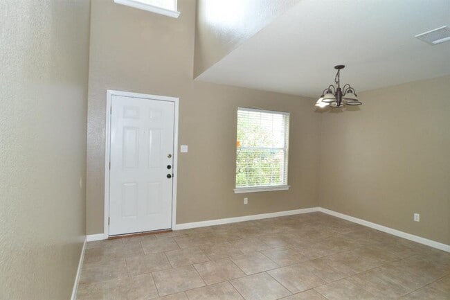 Building Photo - 173 Prairie Verbena Dr