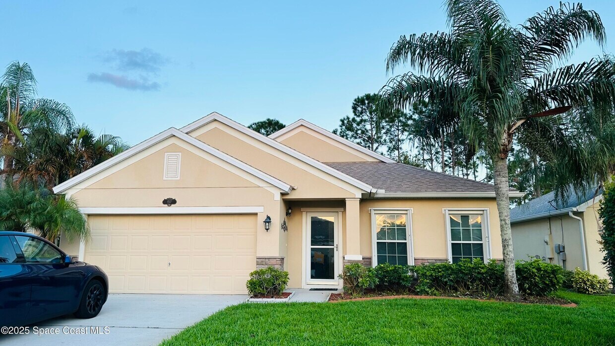 Foto principal - 1517 Attilburgh Blvd