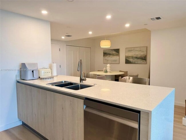 2 bedroom in North Miami FL 33181 - 2 bedroom in North Miami FL 33181 House