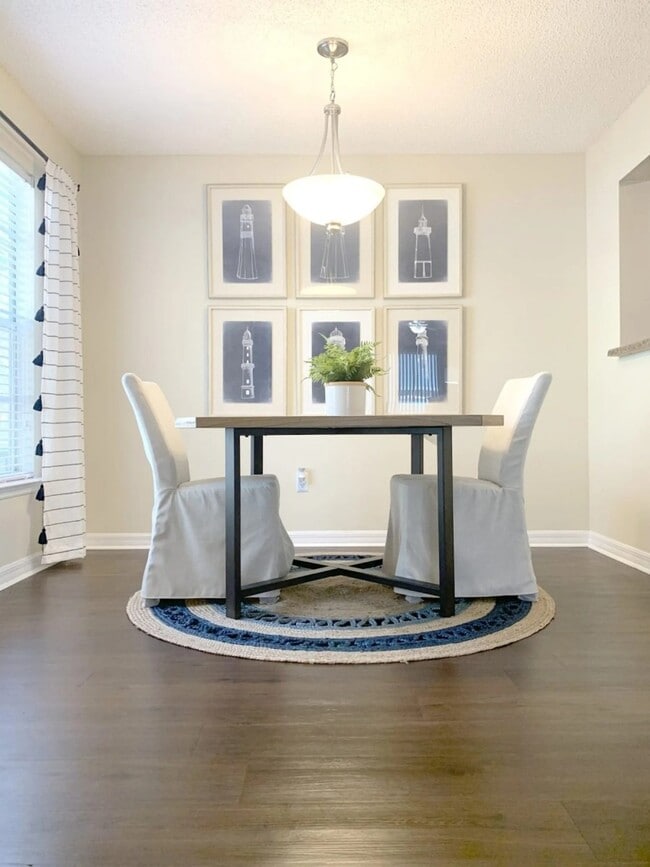 Building Photo - Madison Oaks Apartment Homes