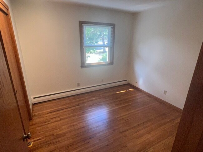 Foto del edificio - 1643 Stanbridge Ave