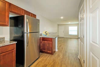 Building Photo - 14292 SW 60th Terrace