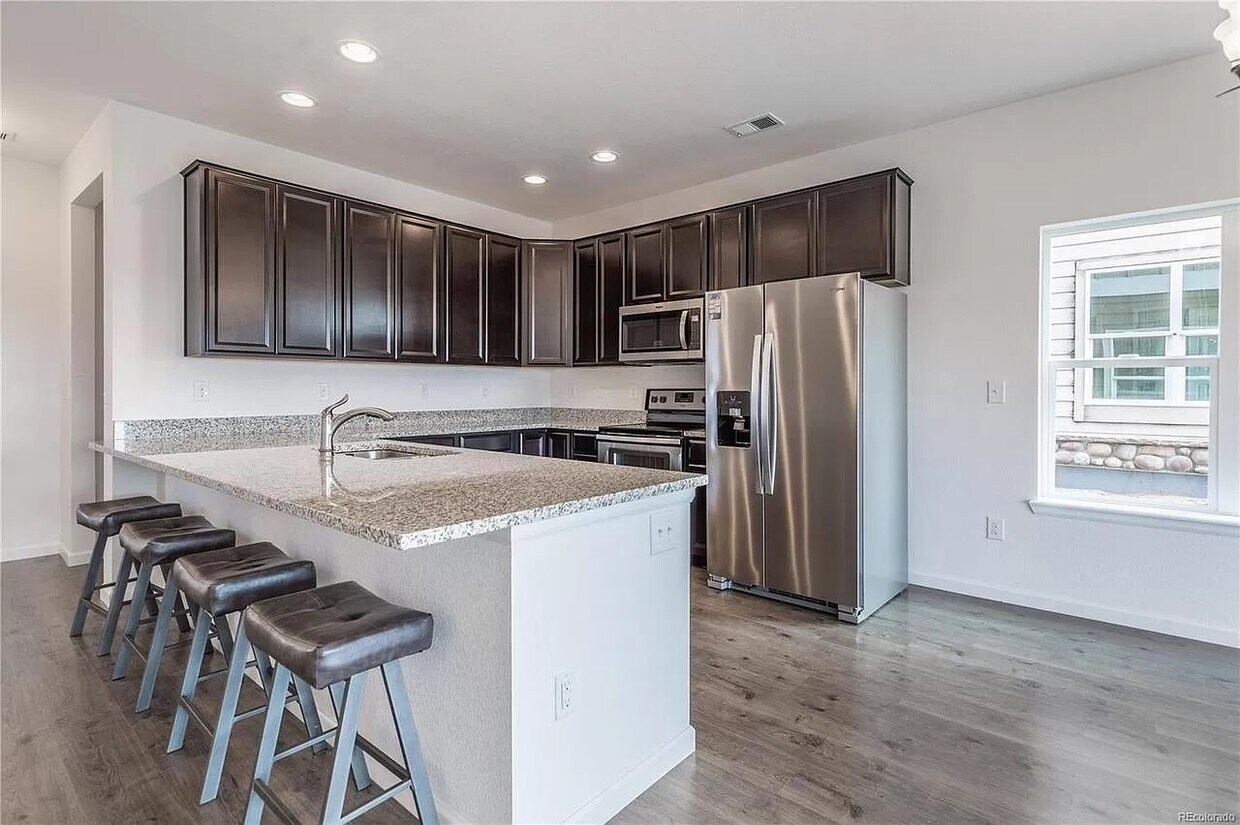 Foto principal - 14700 E 104th Ave