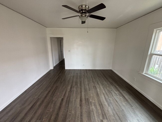 Foto del edificio - 520 E Cypress St