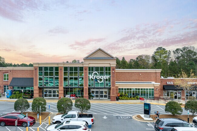 Residents can get their groceries at this Kroger in the Holly Springs neighborhood.