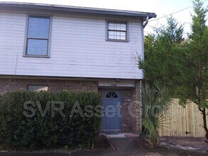 Building Photo - 6024 Duclay Rd