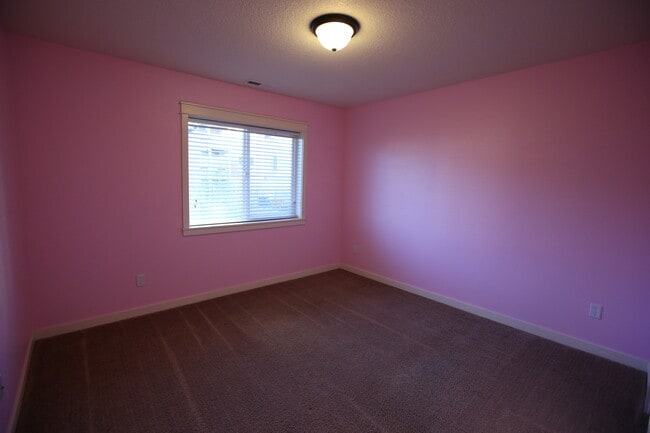 Foto del edificio - 881 Limelight Ave NW