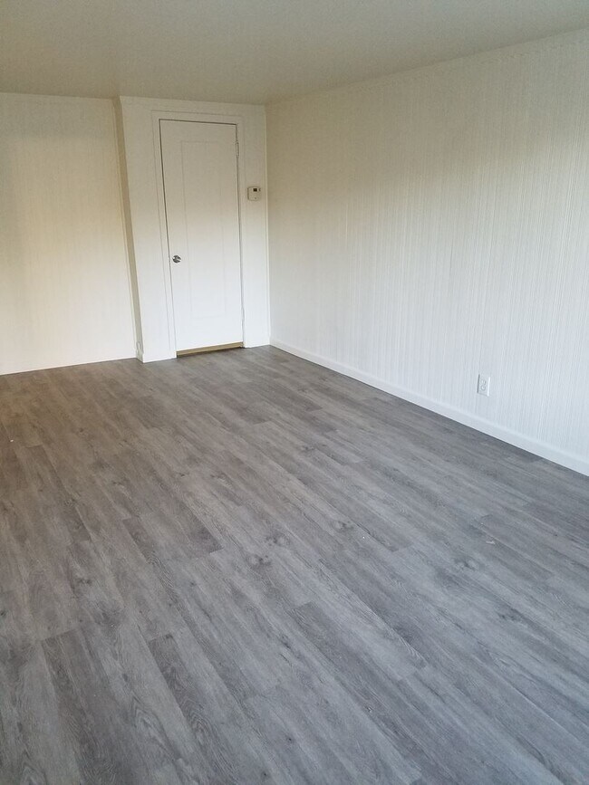 Building Photo - 1 br, 1 bath House - 5014 San Fransisco Blvd.