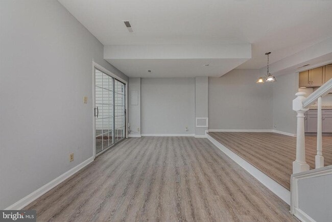 Building Photo - 2211 Minnear St