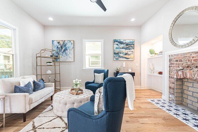 Foto del edificio - 896 Oakhill Ave SW