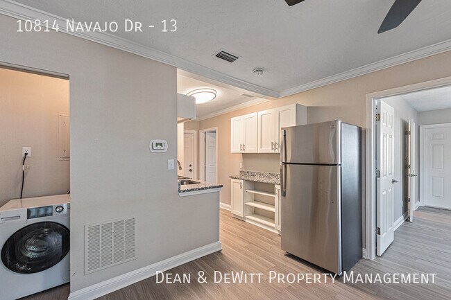 Foto del edificio - 10814 Navajo Dr