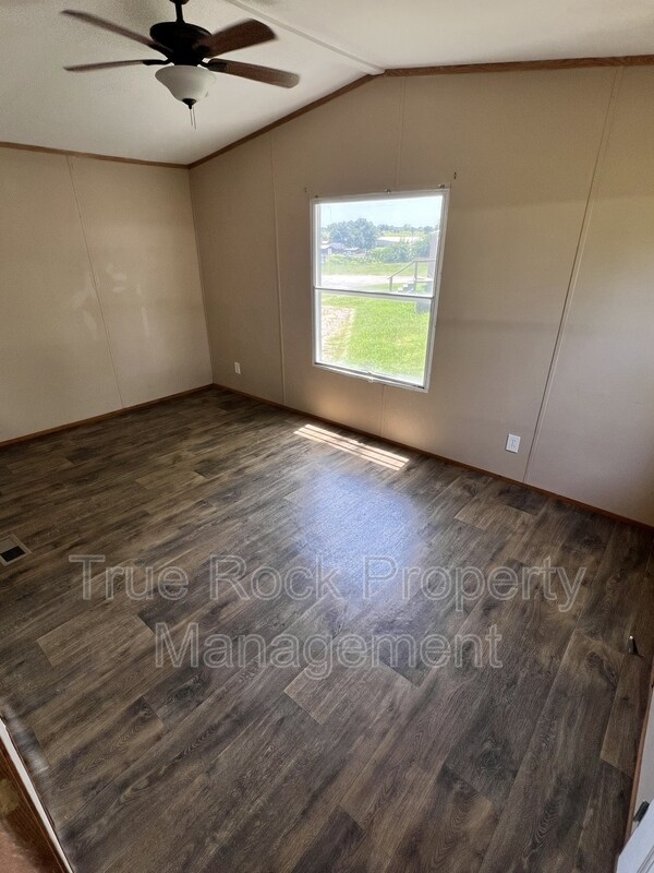 Foto del edificio - 16852 County Rd 1525