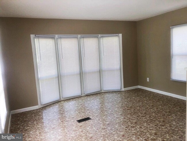 Building Photo - 16139 Peaceful Acres Ln