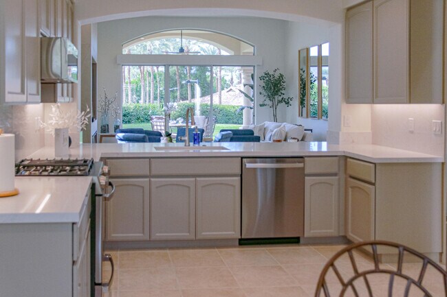 Foto del edificio - 48295 Casita Dr