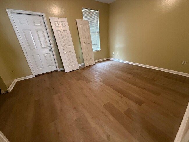 Building Photo - 2014 Midyette Rd