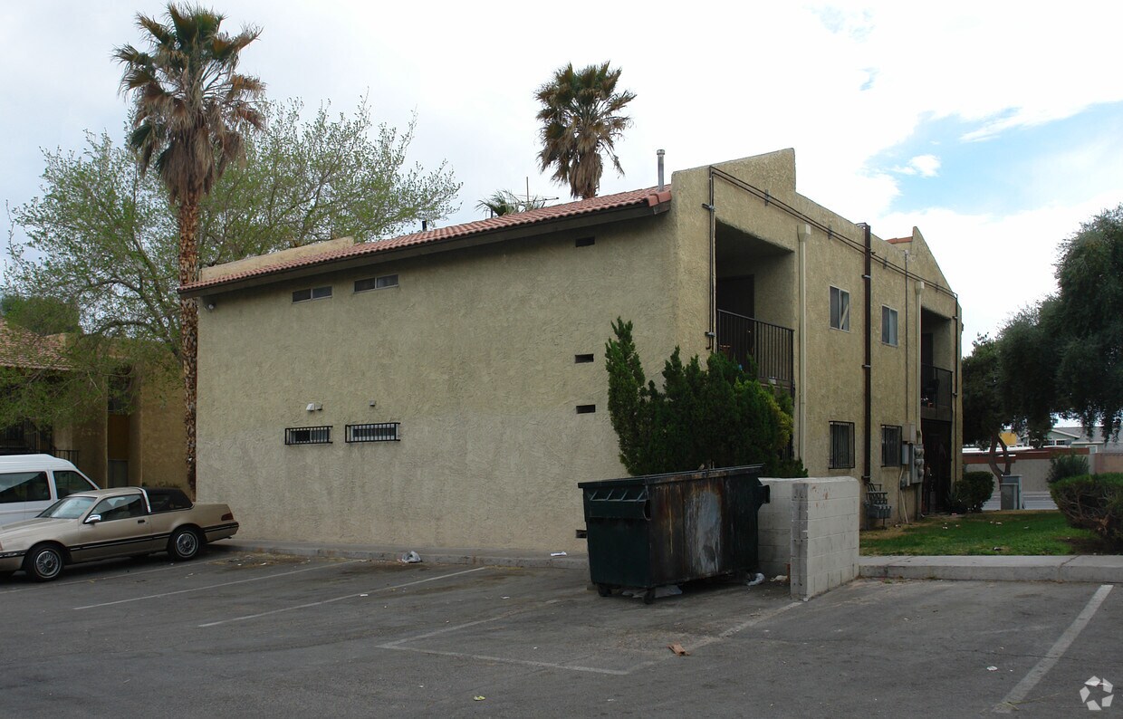 4636 W Twain Ave, Las Vegas, NV 89103 Apartments in Las Vegas, NV