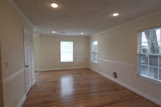 Building Photo - 6630 Corbin St