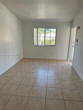 Building Photo - 2651 SE 12th Rd