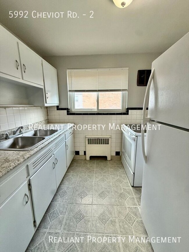 Foto del edificio - 5992 Cheviot Rd