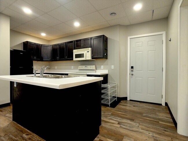 Foto del edificio - 101 N Mill St