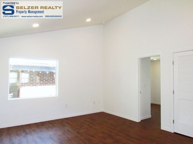 Foto del edificio - Recently constructed & fully equipped 2 bd...