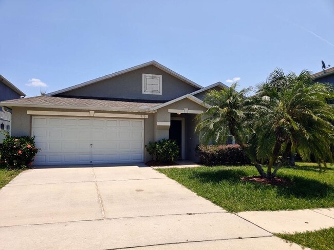 Photo - 1519 Algonkin Loop House