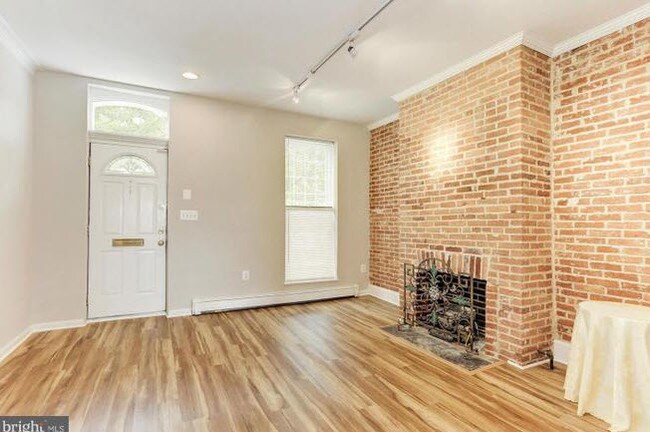 Foto del edificio - 246 S Ann St