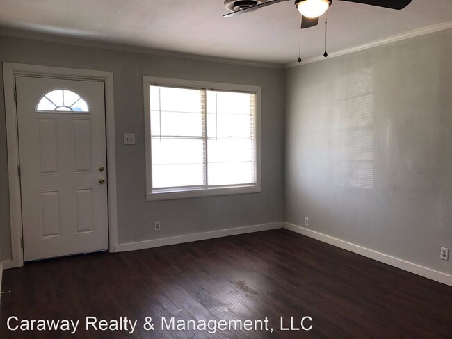 Building Photo - 3 br, 1 bath House - 2417 Broadway Dr.