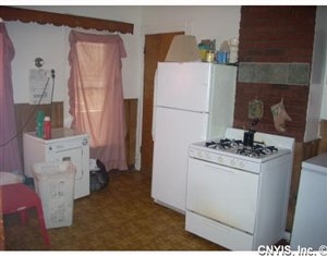 Kithchen - 303 S Alvord St
