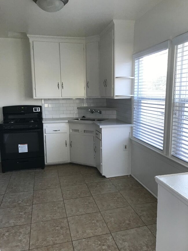 Building Photo - 777 N Brand Blvd