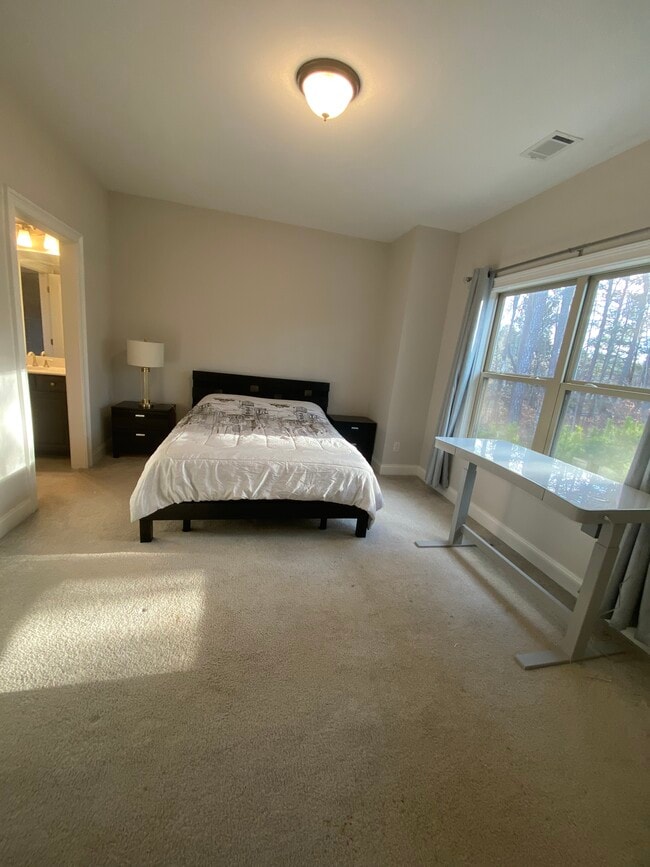 Building Photo - 5160 Briarstone Ridge Way