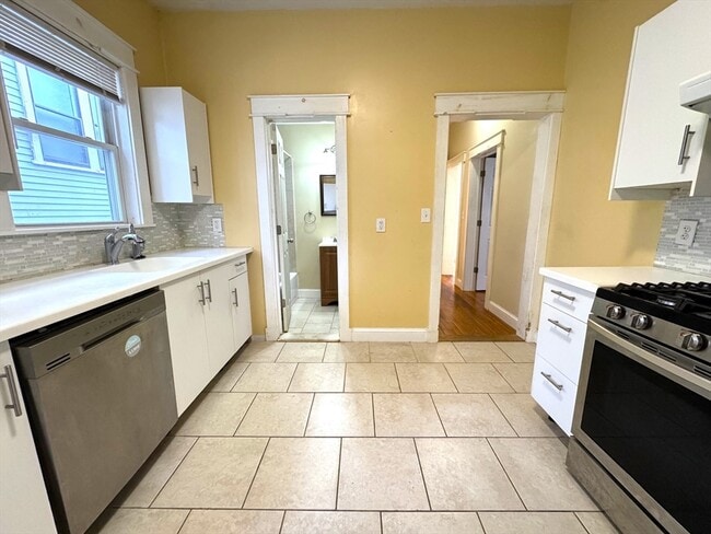 Foto del edificio - 24 Weld Hill St