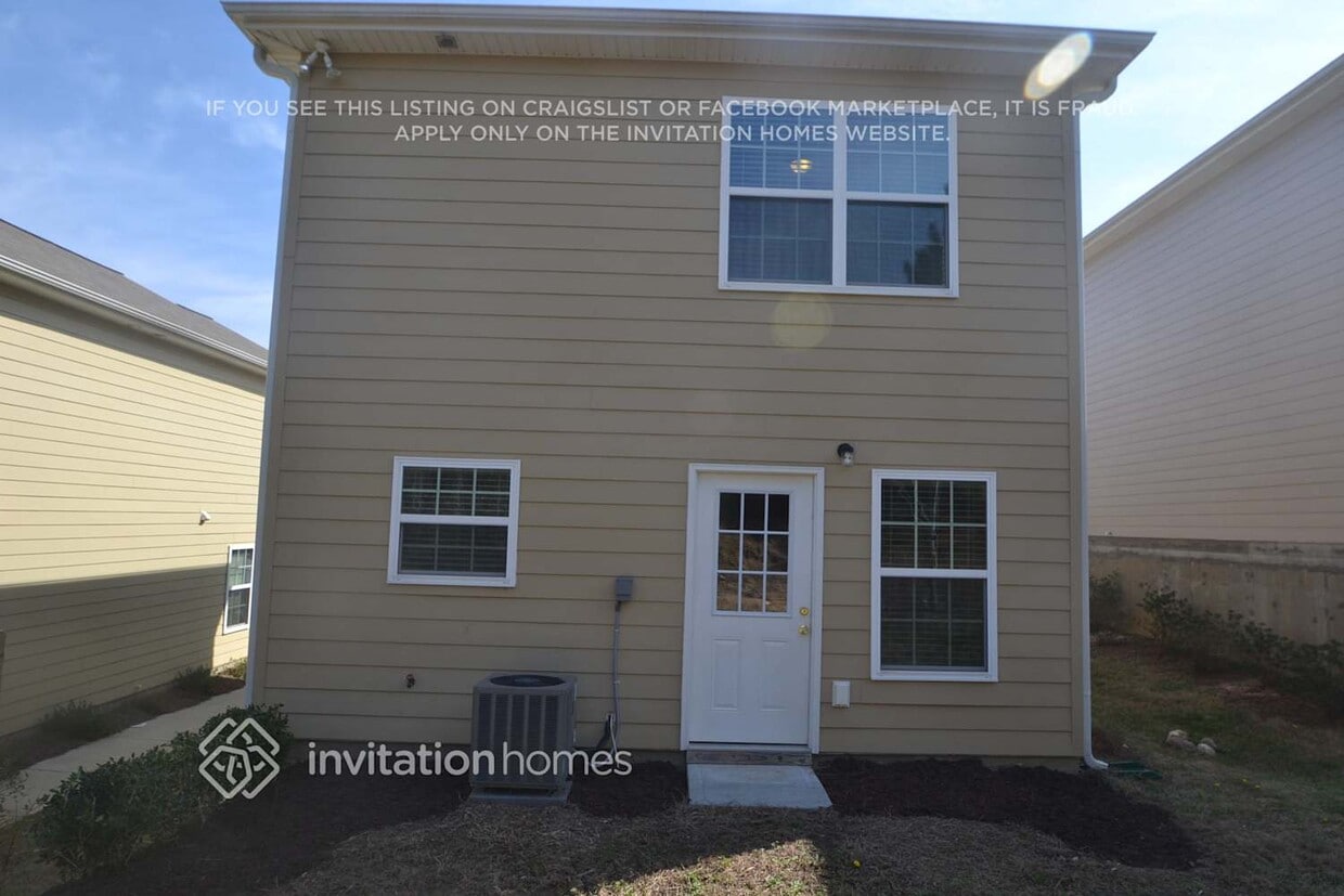 Foto del edificio - 112 Village Pkwy