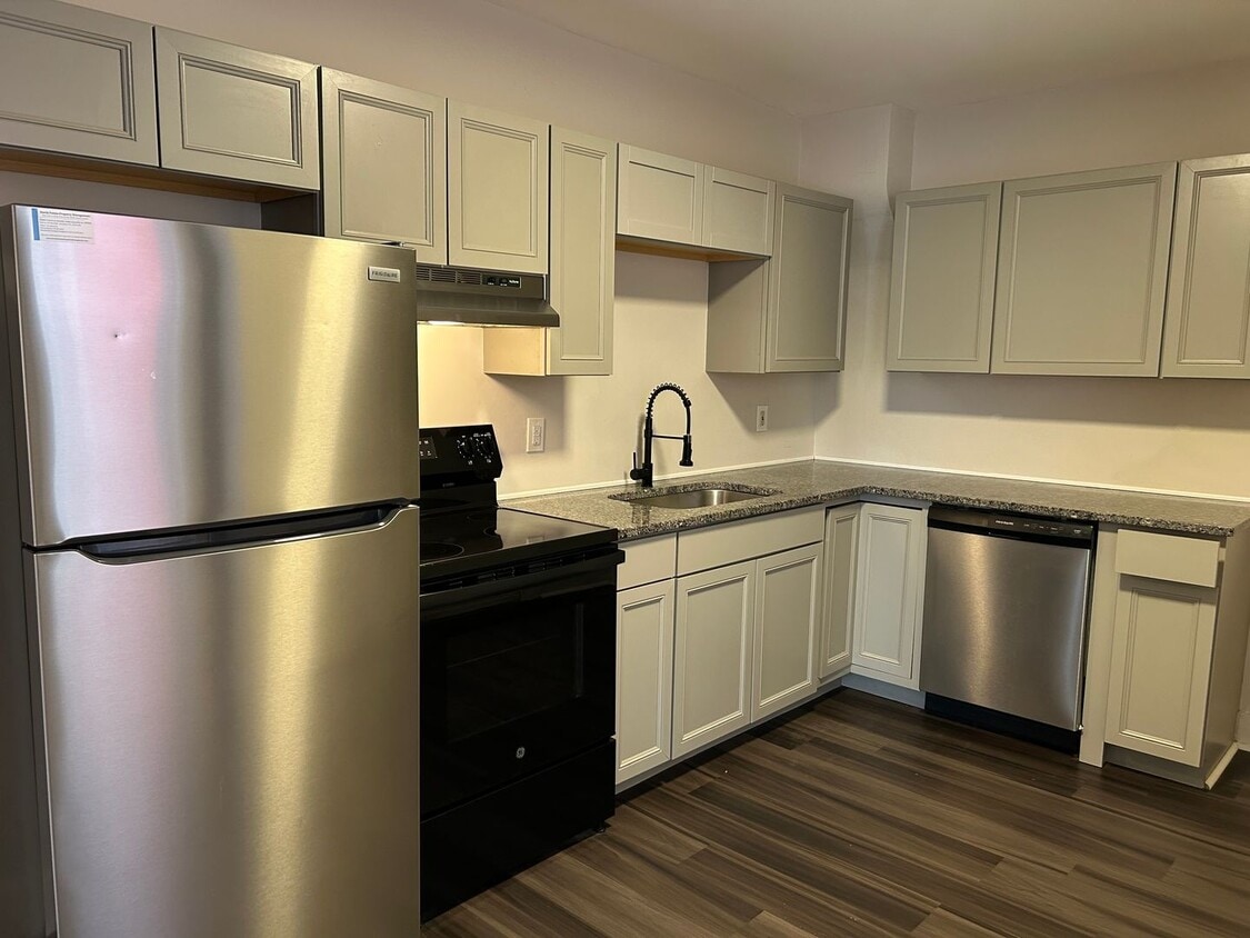 Primary Photo - Updated 3-Bedroom, 1-Bathroom Home in Lanc...