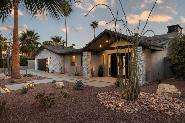 Foto del edificio - 71501 Sahara Rd