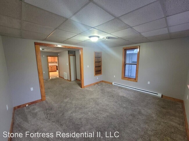 Building Photo - 3 br, 1.5 bath House - 861 Memorial Ave