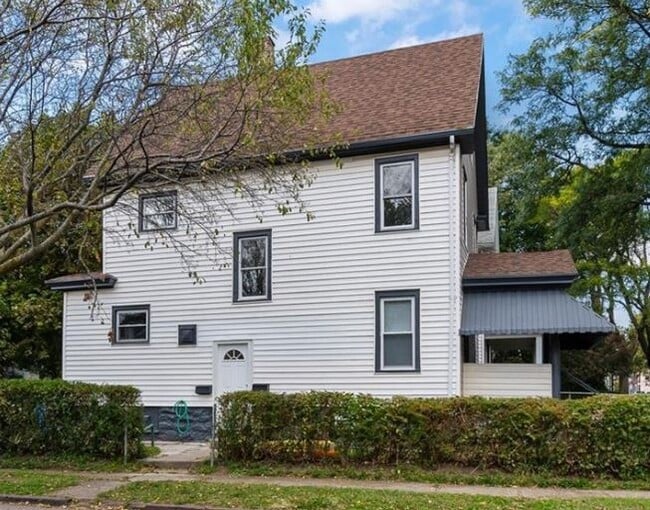 1097 N Goodman St Unit Lower, Rochester, NY 14609 Apartments in Rochester, NY