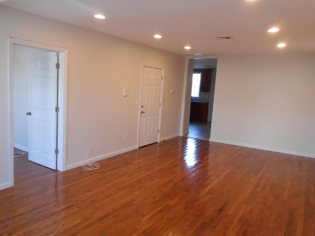 Building Photo - 244 Avenue C