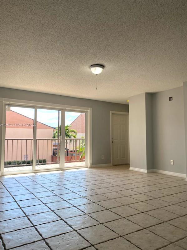 Building Photo - 15617 SW 86th Terrace
