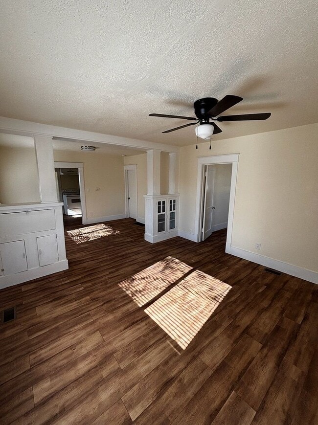 Building Photo - 1205 Carteret Ave