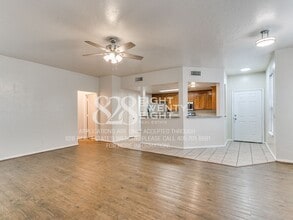 Building Photo - 2926 Oak Tree Ave