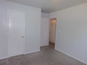 Building Photo - 16810 Deck Ct