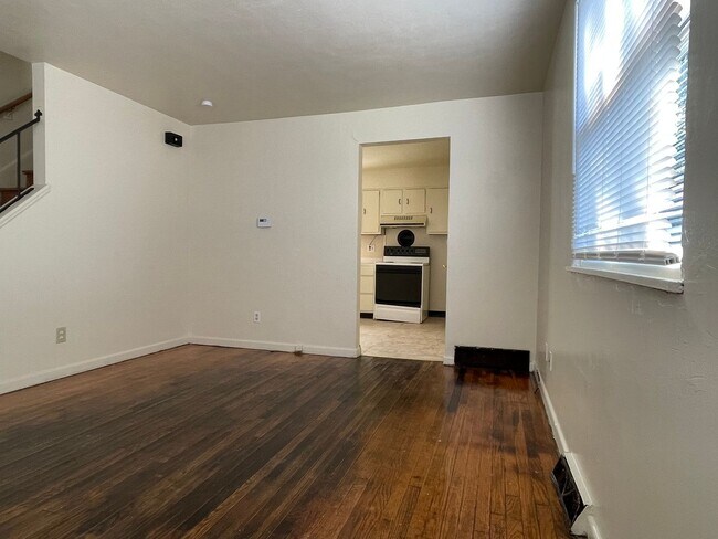 Foto del edificio - 4105 Sullivant Ave