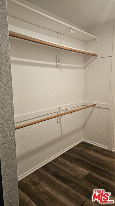 Foto del edificio - 3851 Amberly Dr