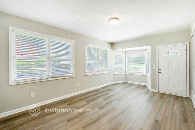 Building Photo - 4378 Chelou Dr