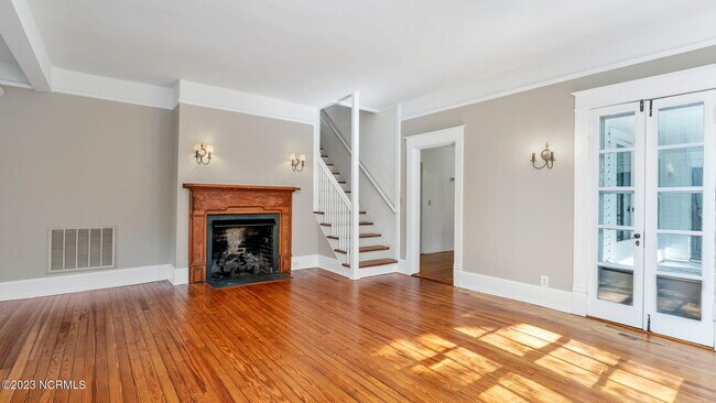 Foto del edificio - 405 E Vermont Ave